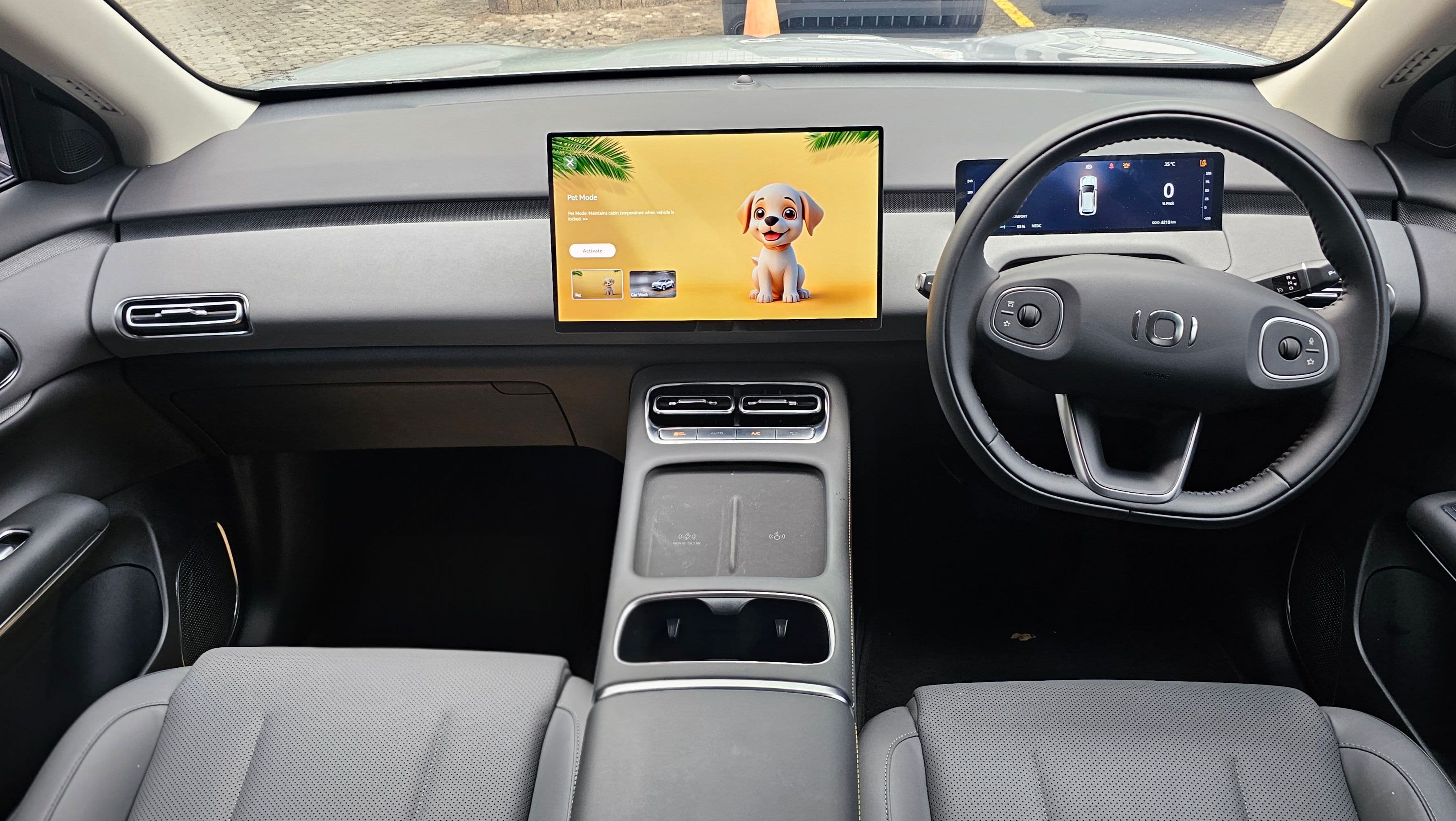 Changan Berikan Kenyamanan Lebih Saat Berkendara Bersama Hewan Peliharaan melalui Fitur Pet Mode di Deepal S05 dan Nevo Q05